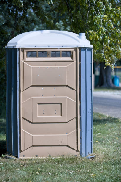 Portable Toilet Options We Offer in Willowbrook, CA
